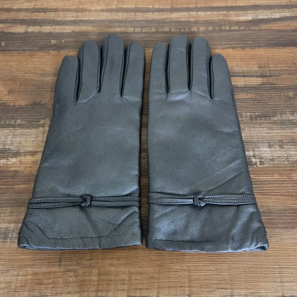 ARIS Woman's Gray Metallic Leather Gloves Size Med NWOT
